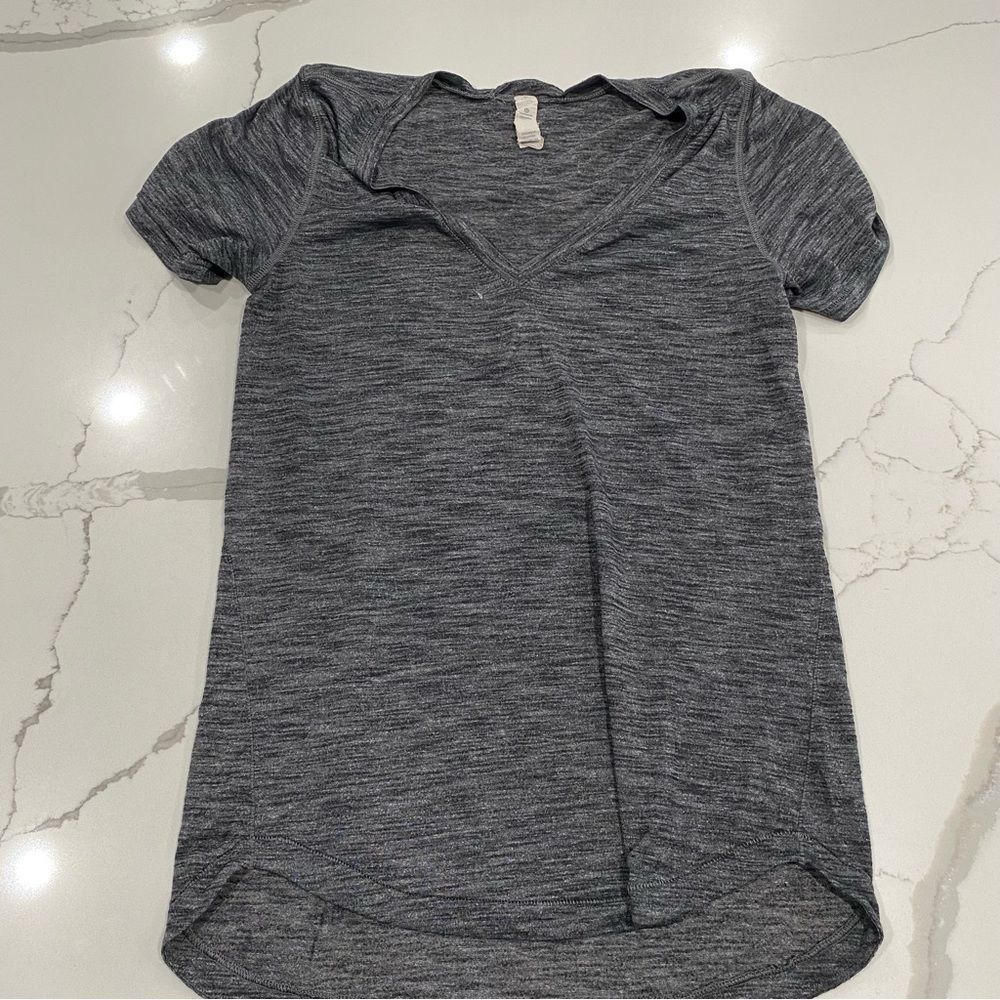 Lululemon T-shirt